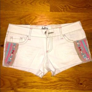 Day trip Capricorn shorts NEW WITH TAG